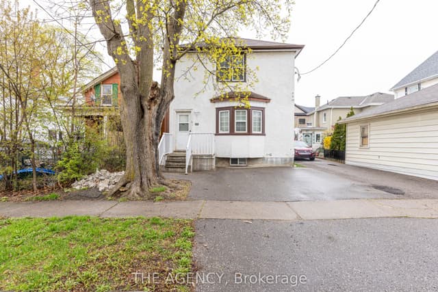 Duplex at 63 Hogarth Street, Oshawa, ON L1H 1Y5