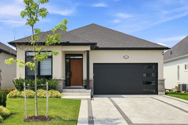 Detached at 25 Sunrise Court, Fort Erie, ON L0S 1N0