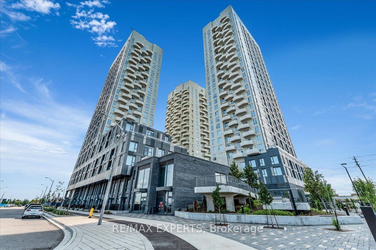 Suite 828 · Floor 8, Unit 828 · 498 Caldari Rd
