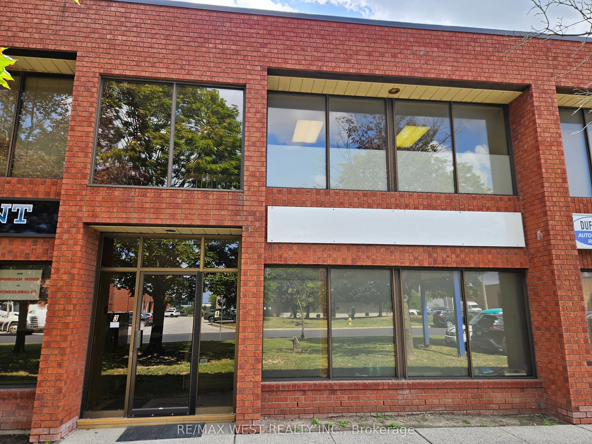 Unit 4 · 210 Drumlin Cir