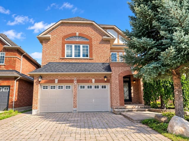 Detached at 178 Stonemanor Avenue, Whitby, ON L1R 2Z1
