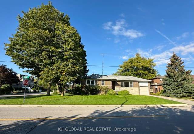 Detached at 188 Maple Avenue, Richmond Hill, ON L4C 2J1