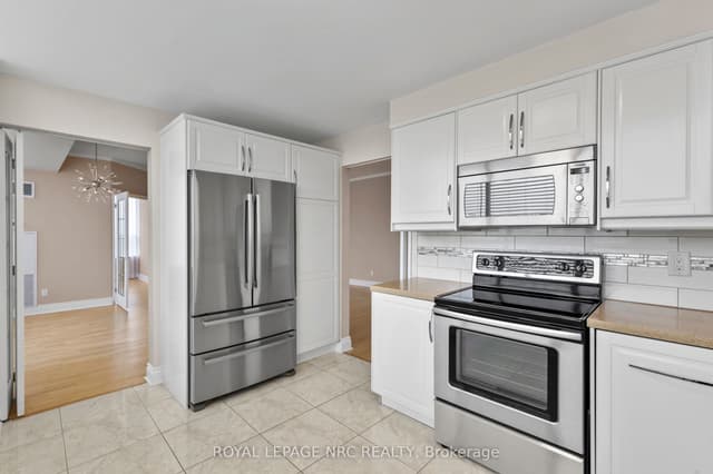 Condo Apartment at 3 Towering Heights Boulevard PH6, St. Catharines, ON L2T 4A4