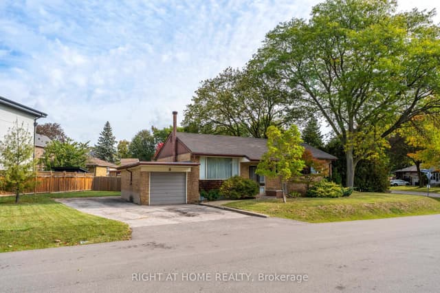 Detached at 9 Appledale Road, Toronto, ON M9B 5G5, Toronto W08