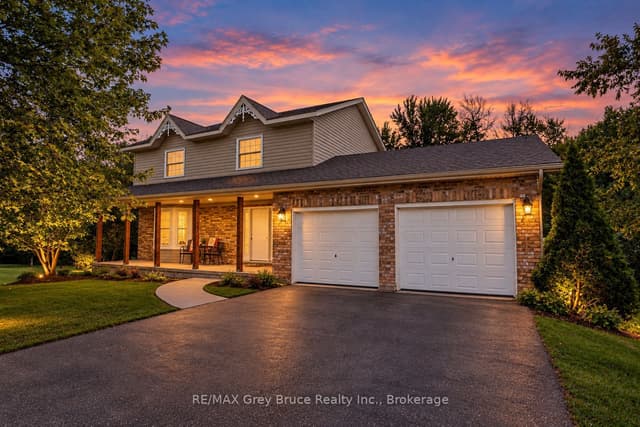 Detached at 162066 A Line, Georgian Bluffs, ON N4K 5N7