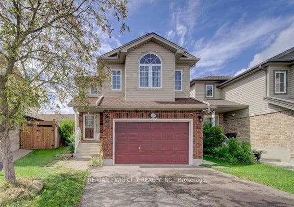 Duplex at 1064 Copper Leaf Crescent, Kitchener, ON N2E 3W4