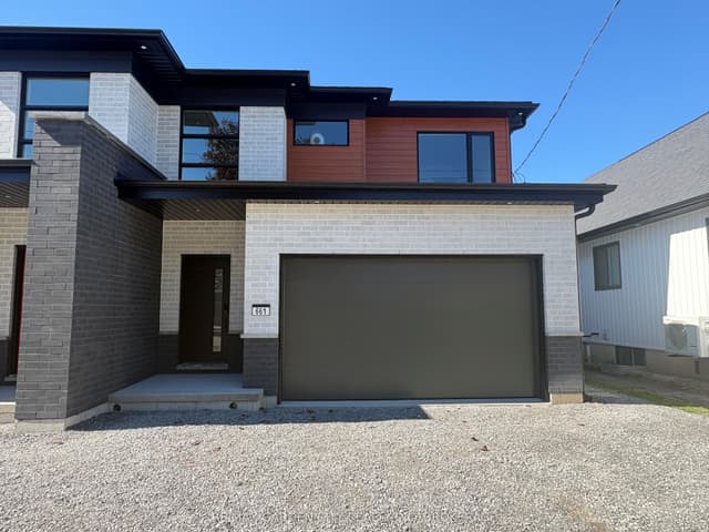 Semi-Detached at 661 Clare Avenue, Welland, ON L3C 3B9