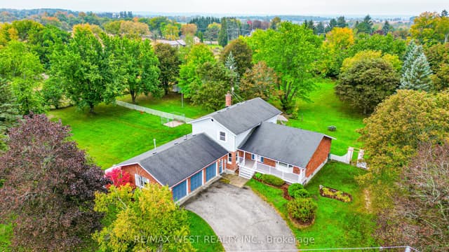 Detached at 24 Smith Drive, Uxbridge, ON L0C 1E0