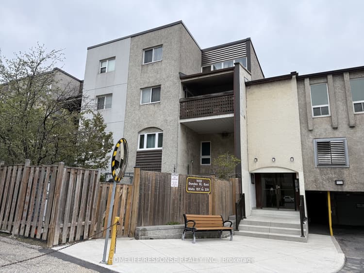 1055 DUNDAS Street