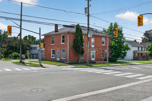 Triplex at 6745 Main Street, Whitchurch-Stouffville, ON L4A 6B5