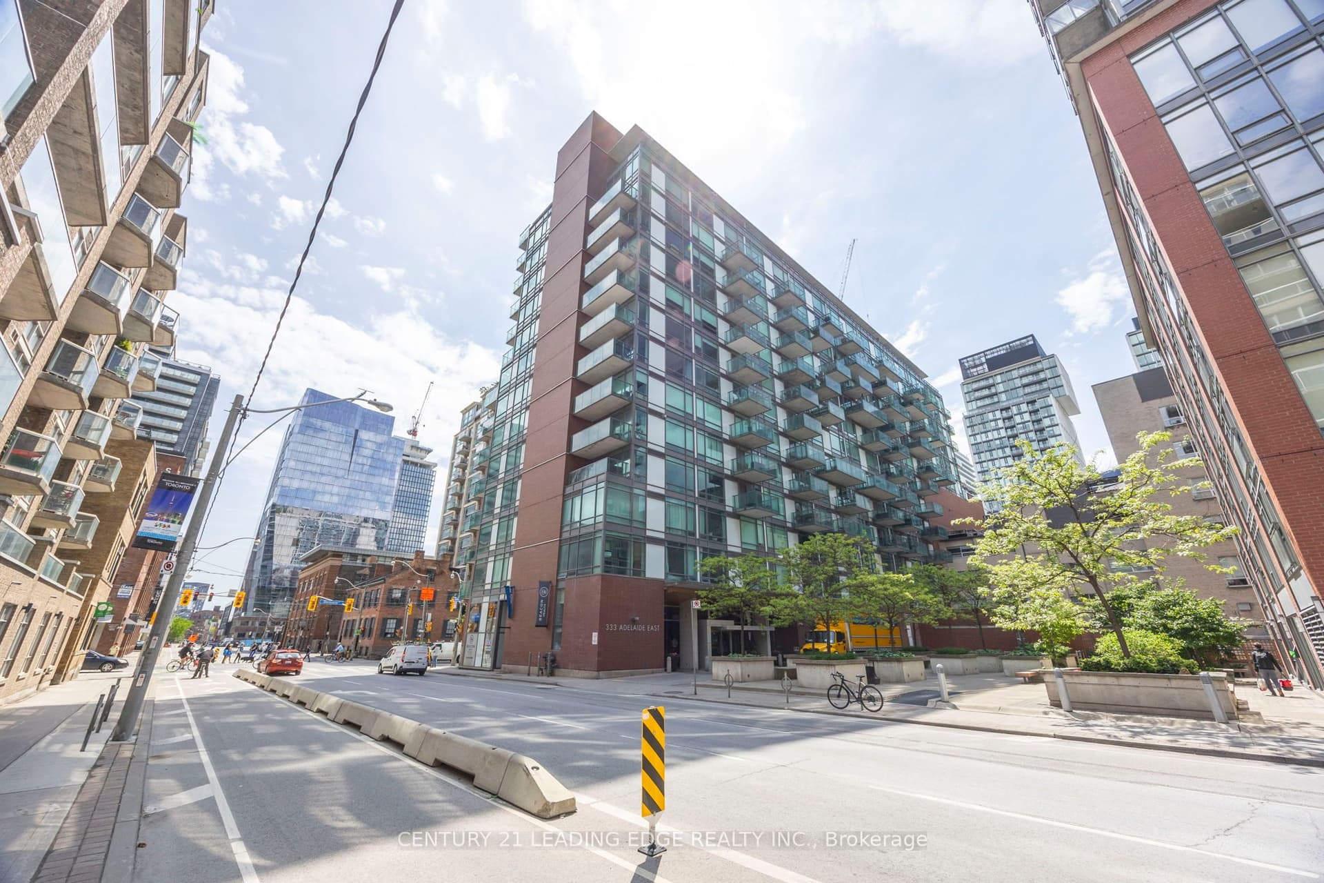 Suite 903 · Floor 9, Unit 903 · 333 Adelaide St E