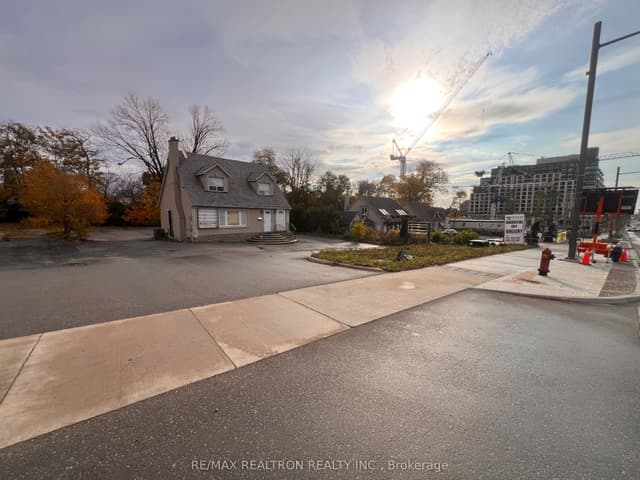 Commercial Retail at 9883 Yonge Street, Richmond Hill, ON L4C 1V1