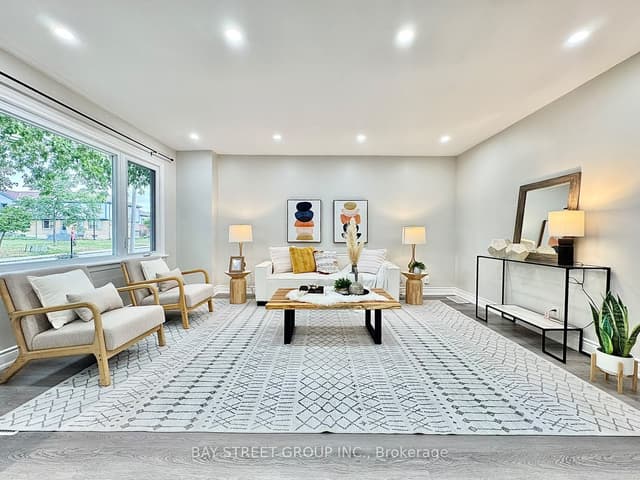 Duplex at 351 East 27th Street, Hamilton, ON L8V 3G9