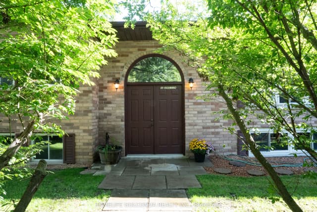 Detached at 46 Donaldson Road, East Gwillimbury, ON L9N 1J1