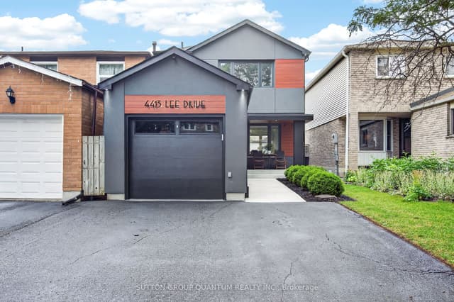 Detached at 4413 Lee Drive, Mississauga, ON L4W 4A9