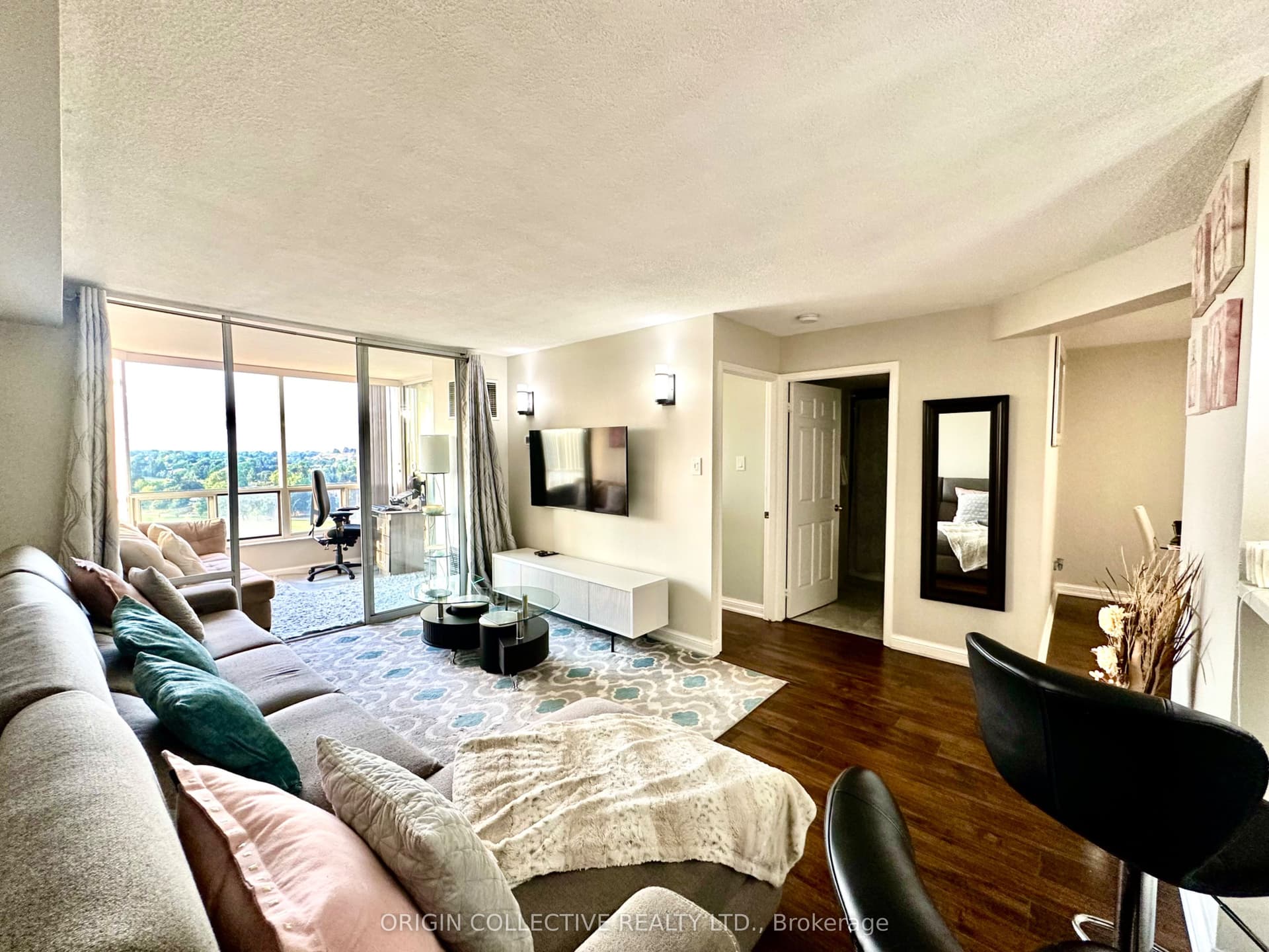 Suite 905 · Floor 9, Unit 905 · 24 Hanover Rd