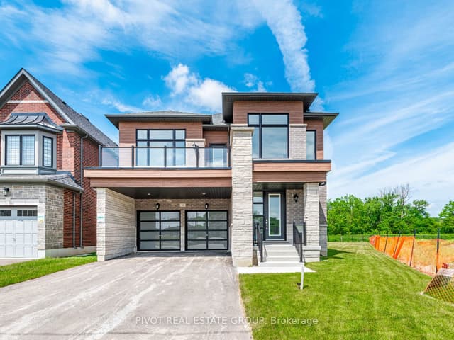 Detached at 34 Montorio Drive, Richmond Hill, ON L4E 1N4