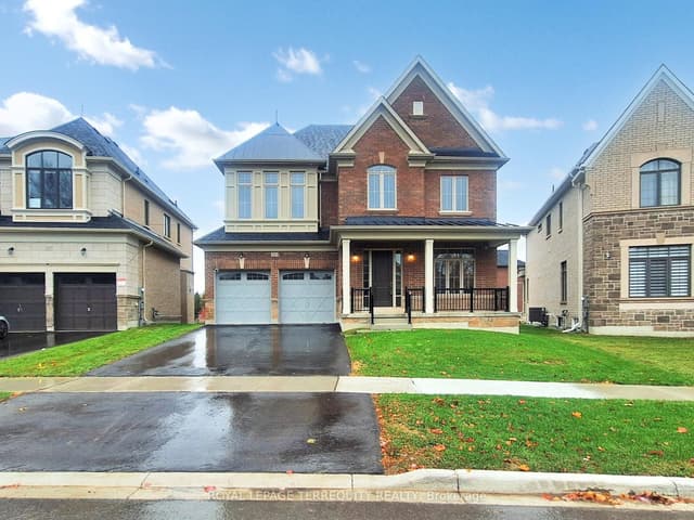 Detached at 161 Cranberry Lane, Aurora, ON L4G 5Z4