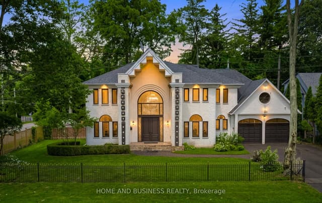 Detached at 1755 Birchwood Drive, Mississauga, ON L5J 1T7