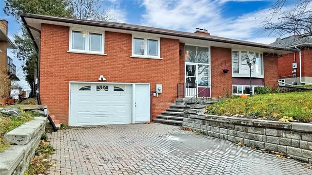 Detached at 259 Simcoe Road, Bradford West Gwillimbury, ON L3Z 1Y5
