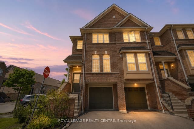 Condo Townhouse at 50 Strathaven Drive 110, Mississauga, ON L5R 4E7