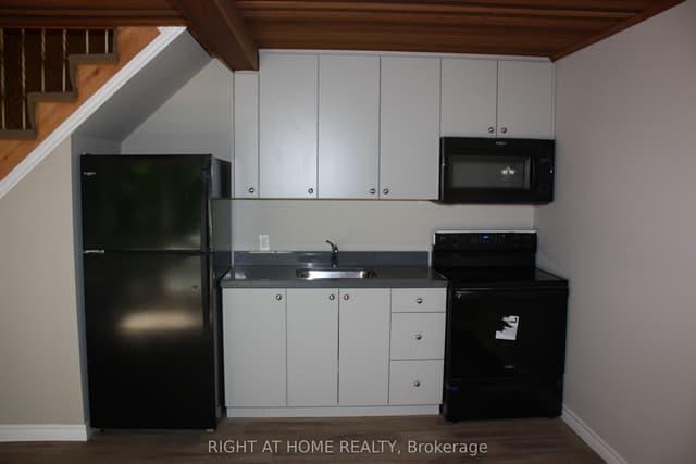 Detached at 16 Dunning Crescent, Toronto, ON M8W 4S8, Toronto W06