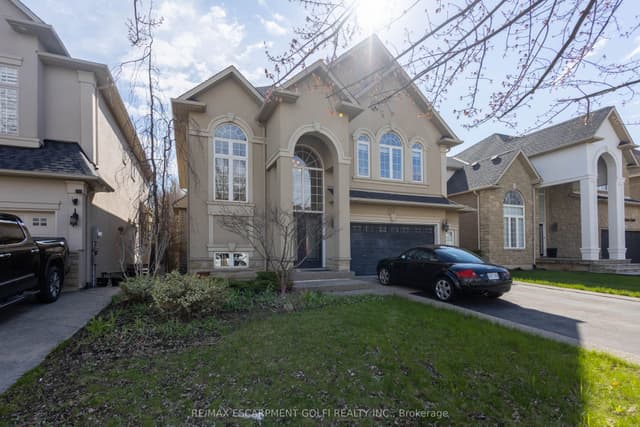 Detached at 216 Diiorio Circle, Hamilton, ON L9K 1T1