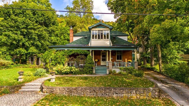 Detached at 55 Cayley Street, Hamilton, ON L9H 2E6