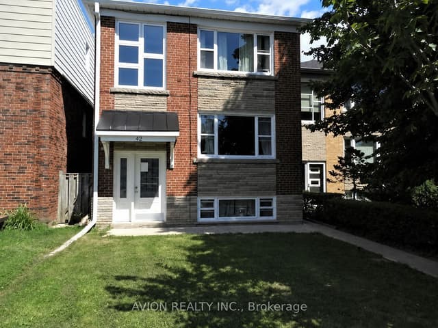 Detached at 42 Emerald Crescent 2, Toronto, ON M8V 2B6, Toronto W06