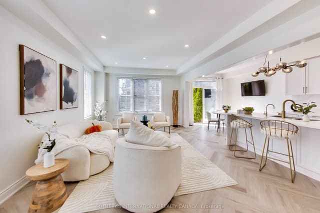 Att/Row/Townhouse at 2 Frank Davis Street, Markham, ON L6B 0V9