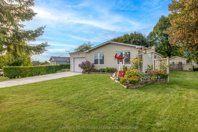 Detached at 921 Lincoln Drive, Woodstock, ON N4S 2N2