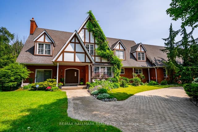 Detached at 23 Forfardale Road, Whitchurch-Stouffville, ON L4A 7X3