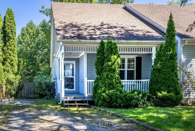 Semi-Detached at 11 WILLVER Drive, St. Catharines, ON L2M 7Y1