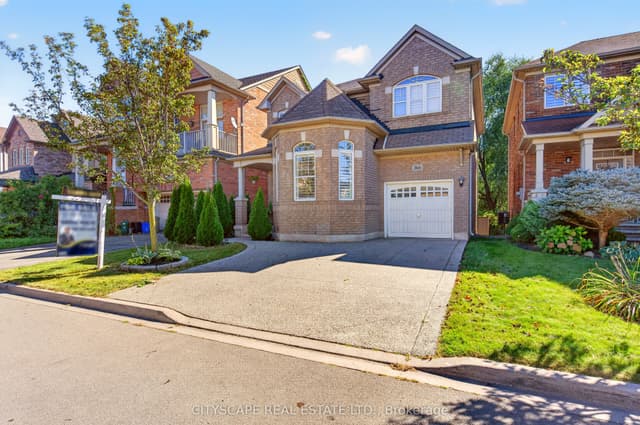 Detached at 366 Montreal Circle, Hamilton, ON L8E 0C7