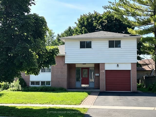 Detached at 110 College Crescent, Barrie, ON L4M 5C9