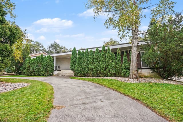 Detached at 11 Suncrest Drive, Toronto, ON M3C 2L1, Toronto C12
