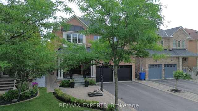 Detached at 53 Braith Crescent, Whitchurch-Stouffville, ON L4A 0B9