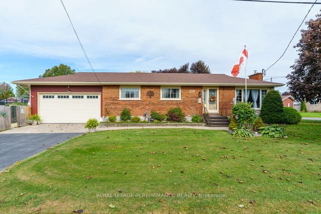 Detached at 1001 Edythe Avenue, Cornwall, ON K6J 1N8