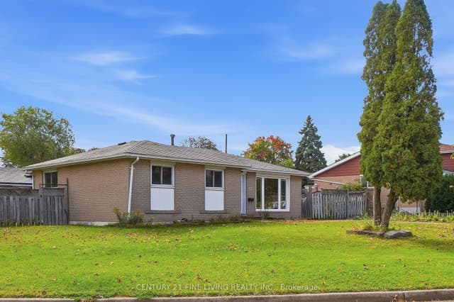 Detached at 132 BRENTWOOD Drive, Brampton, ON L6T 1R2
