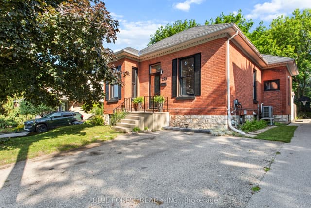 Detached at 295 Buller Street, Woodstock, ON N4S 4M6