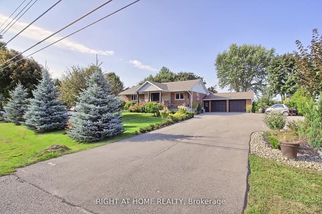 Detached at 3800 County 88 Road, Bradford West Gwillimbury, ON L3Z 3K7