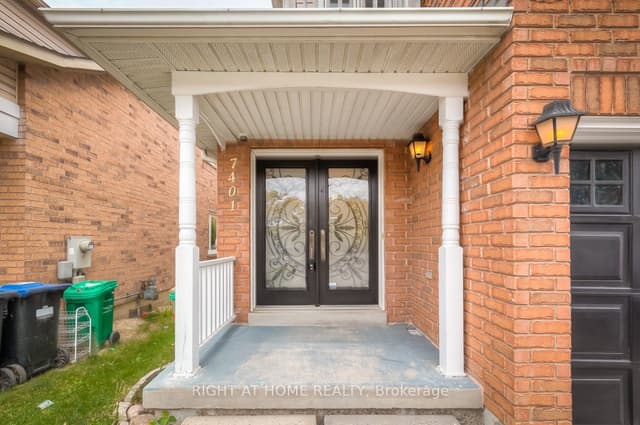 Semi-Detached at 7401 Village Walk, Mississauga, ON L5W 1X6