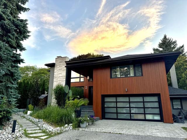 Detached at 2 Princess Anne Crescent, Toronto, ON M9A 2N8, Toronto W08