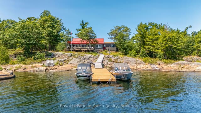 Detached at 34 B320 Sans Souci Island, The Archipelago, ON P2A 0B7