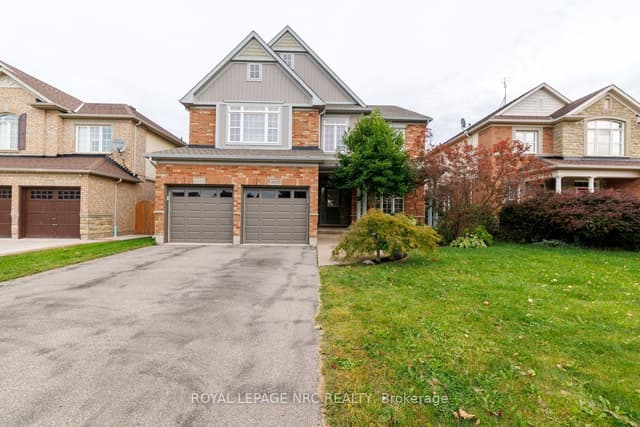 Detached at 6430 St Michael Avenue, Niagara Falls, ON L2H 0C5