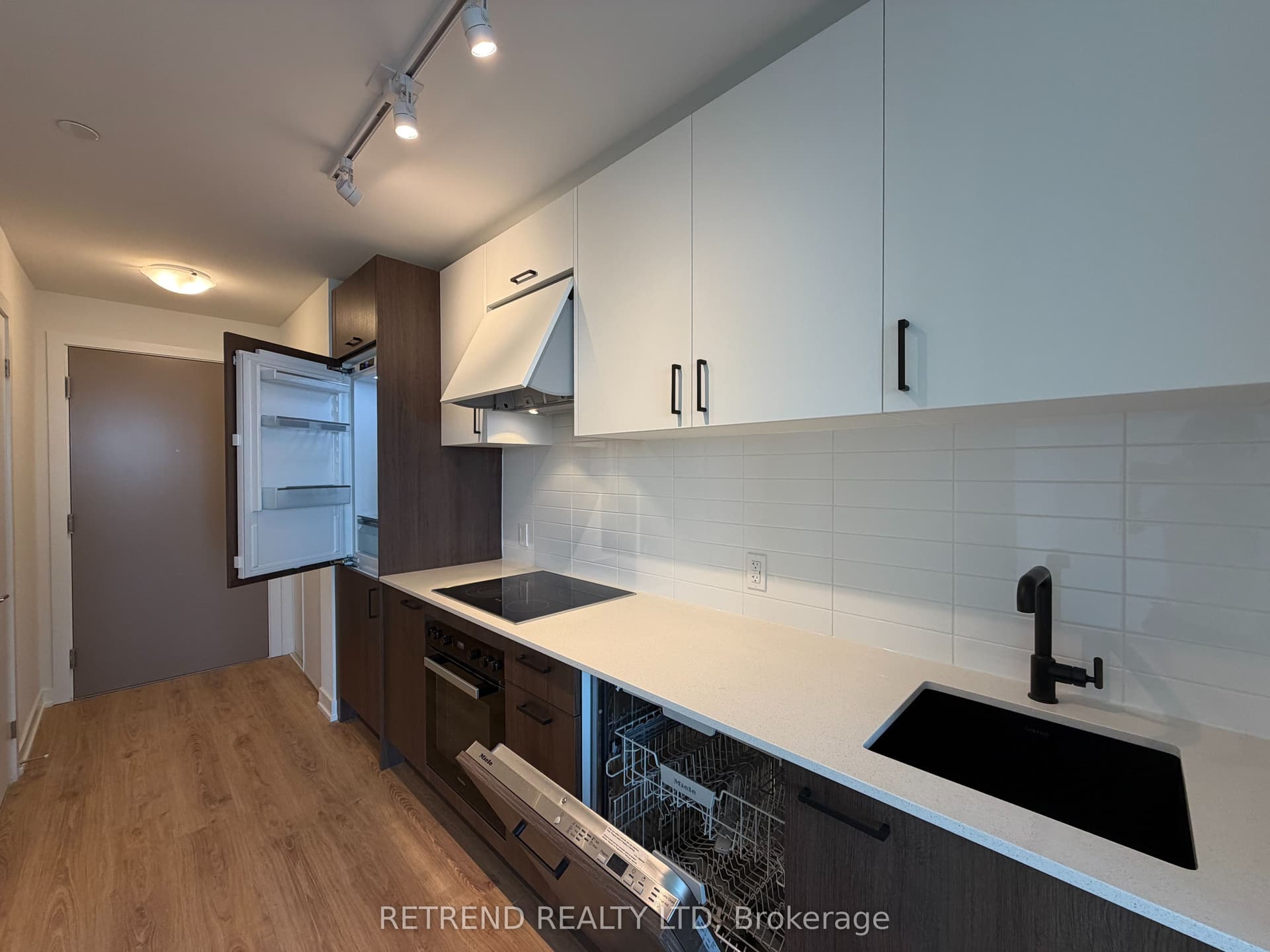Suite 2906 · Floor 29, Unit 2906 · 5 Quarrington Lane