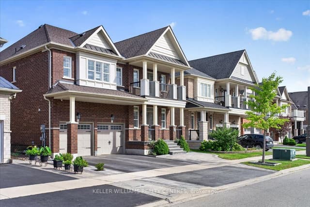 Detached at 2 Creekland Avenue N, Whitchurch-Stouffville, ON L4A 1T8