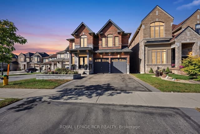 Detached at 52 Hackett Street, East Gwillimbury, ON L9N 0P8