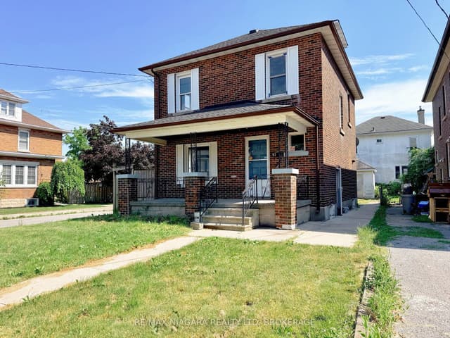 Detached at 93 State Street, Welland, ON L3B 4K6