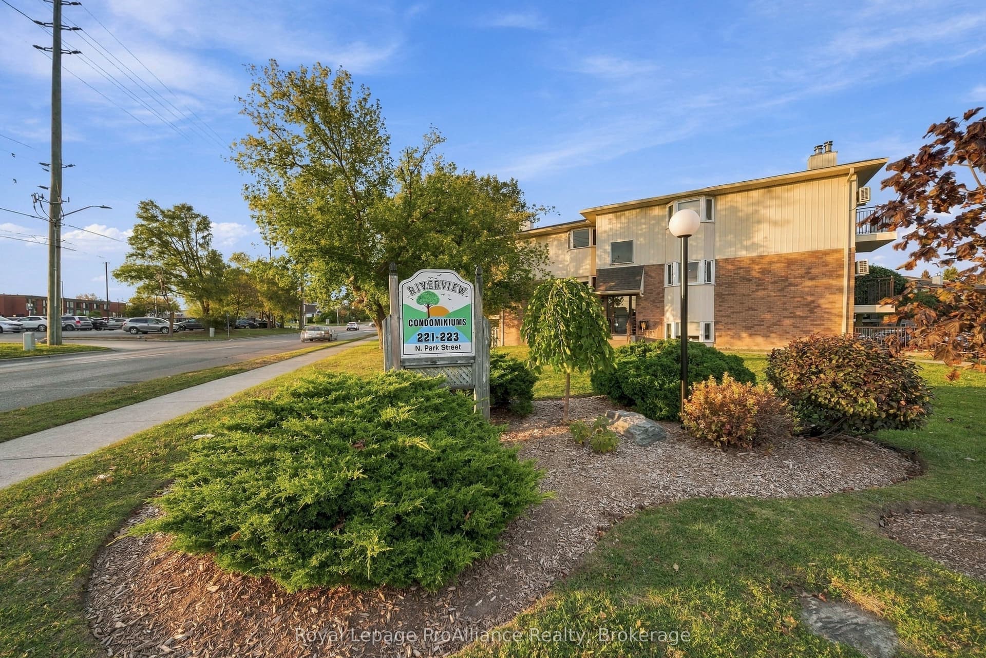 Suite 311C, Unit 311C · 223 North Park St